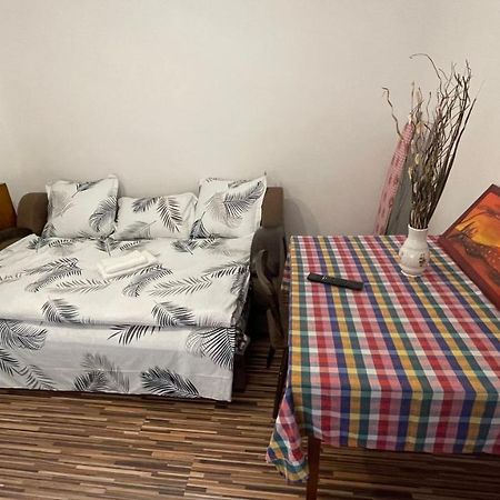 Apartament In Centrul Brasovului Luaran gambar