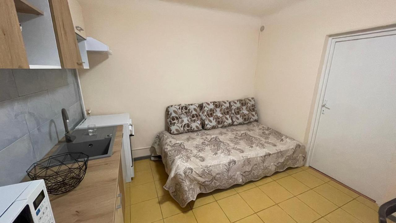 Apartament In Centrul Brasovului Luaran gambar
