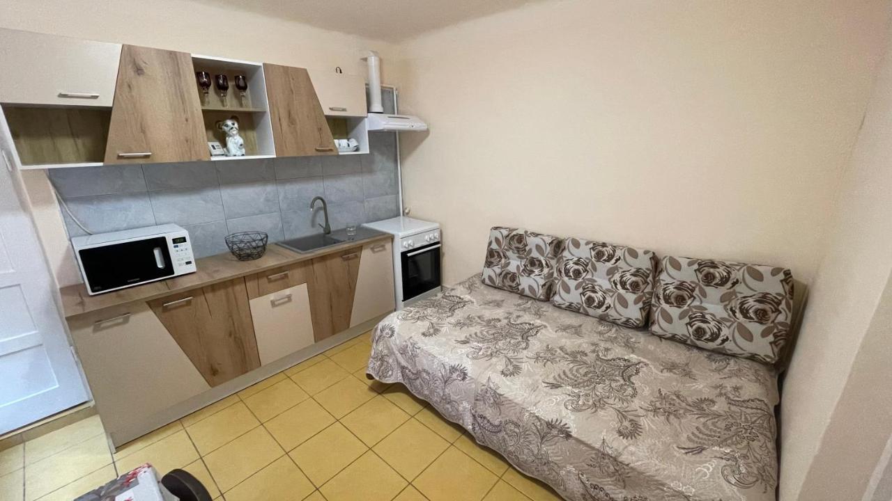 Apartament In Centrul Brasovului Luaran gambar