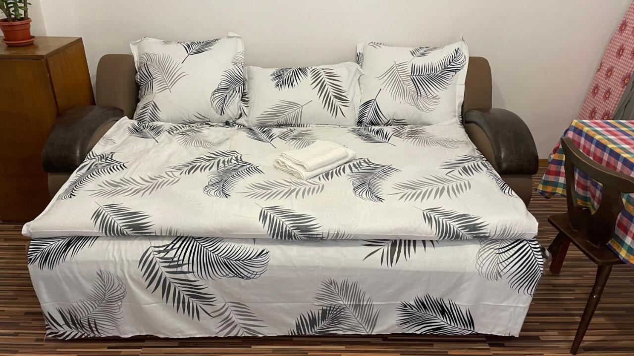 Apartament In Centrul Brasovului Luaran gambar