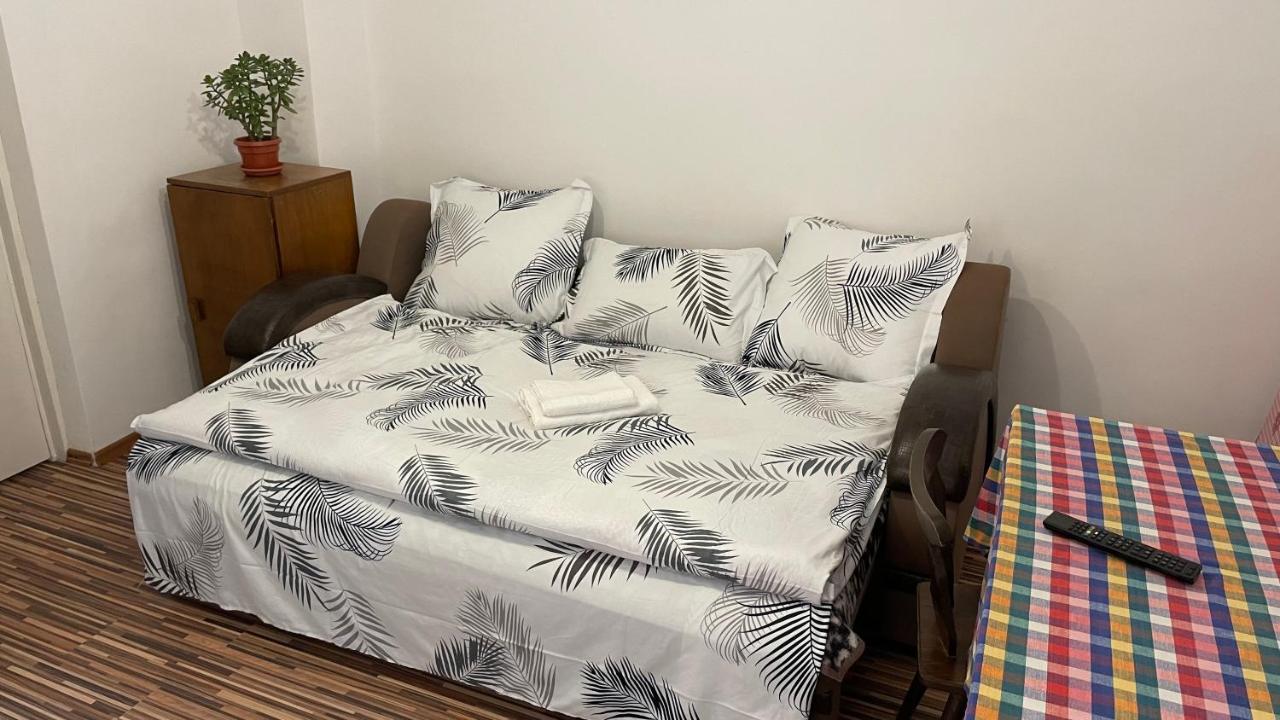Apartament In Centrul Brasovului Luaran gambar